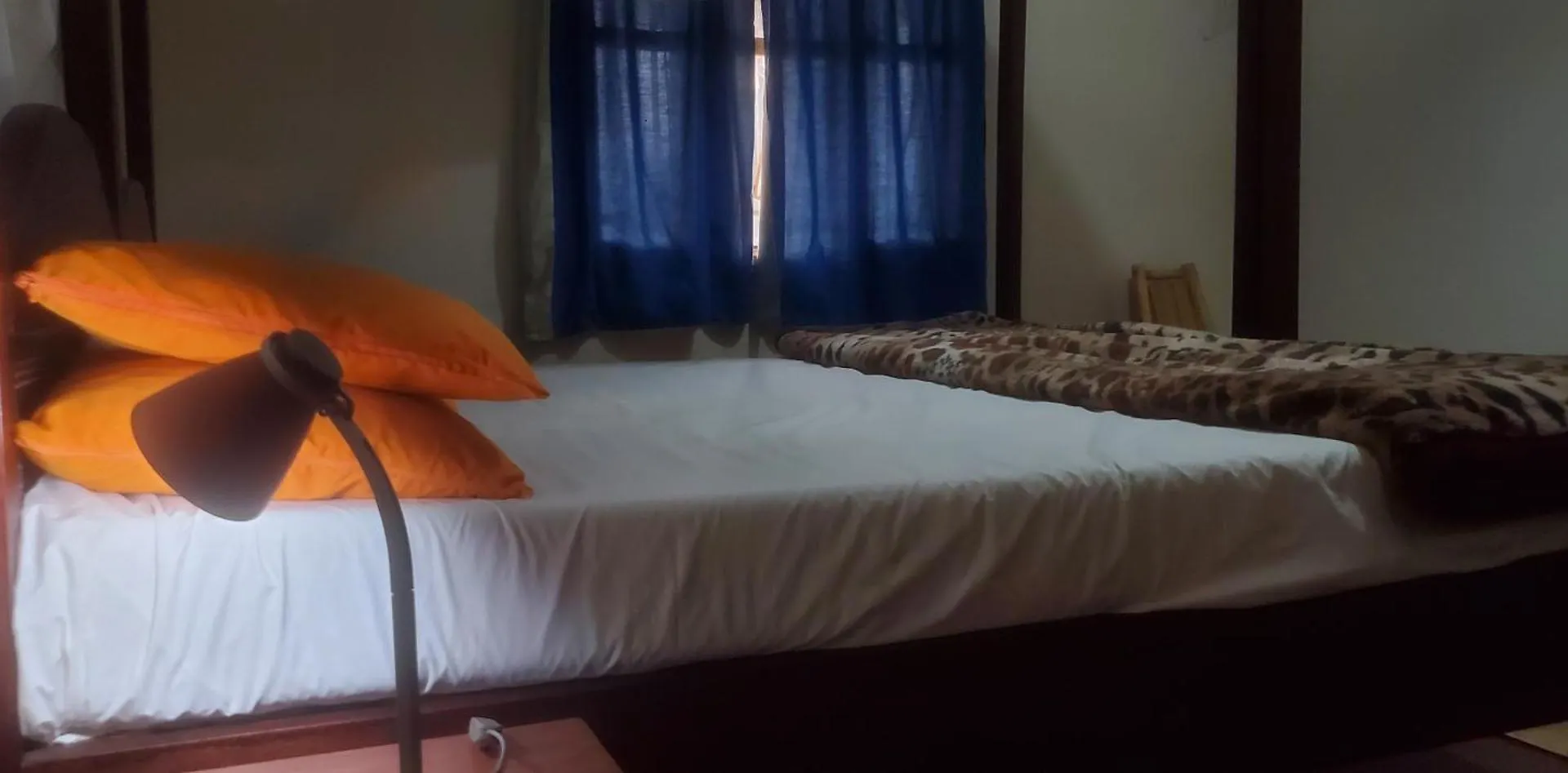 Sunny Home Guest House Masindi 캄팔라 우간다